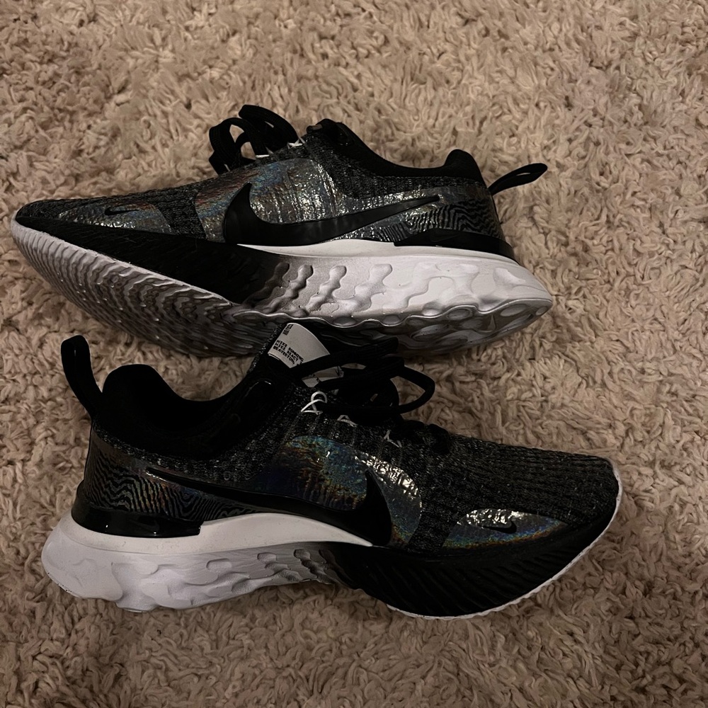 Nike women’s react size 6.5 worn once